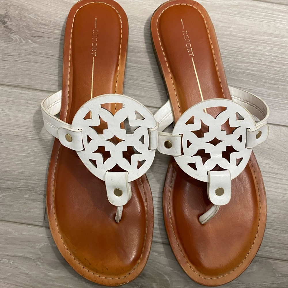 Report White Sandal